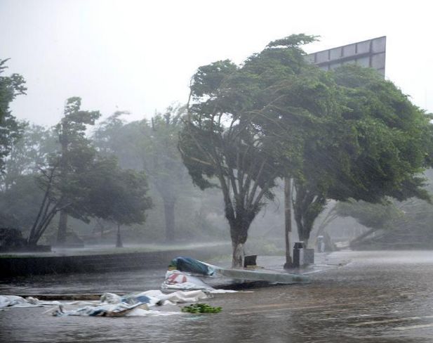 台风三连击，16号台风“玛娃”即将来临，强降暴雨要防范